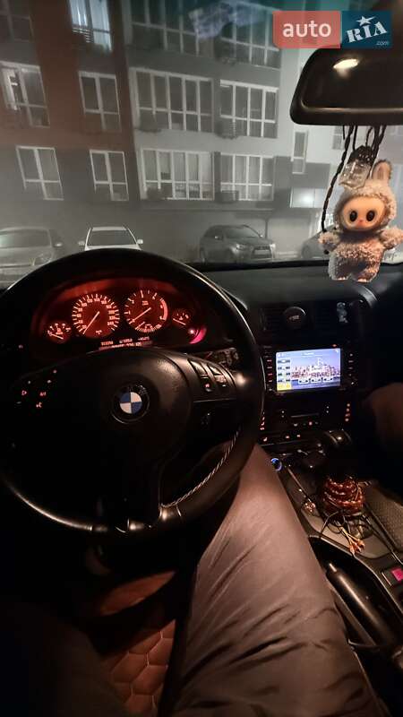 Седан BMW 5 Series 2001 в Одессе