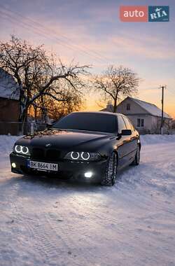 Седан BMW 5 Series 2002 в Ровно