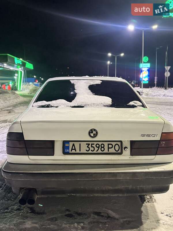 Седан BMW 5 Series 1991 в Киеве