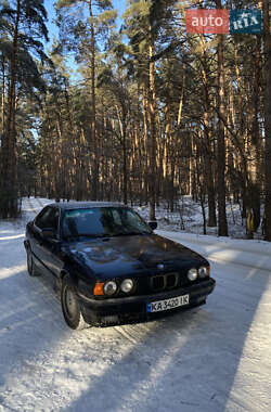 Седан BMW 5 Series 1989 в Полтаве
