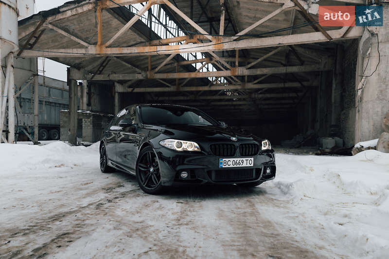 Седан BMW 5 Series 2013 в Львове