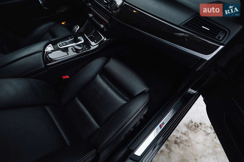 Седан BMW 5 Series 2013 в Львове