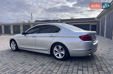 Седан BMW 5 Series 2011 в Березному