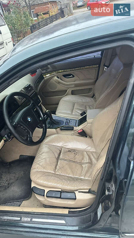 Седан BMW 5 Series 1996 в Краснограде