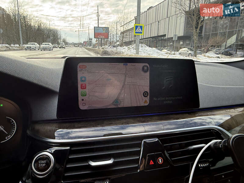 Седан BMW 5 Series 2019 в Львове