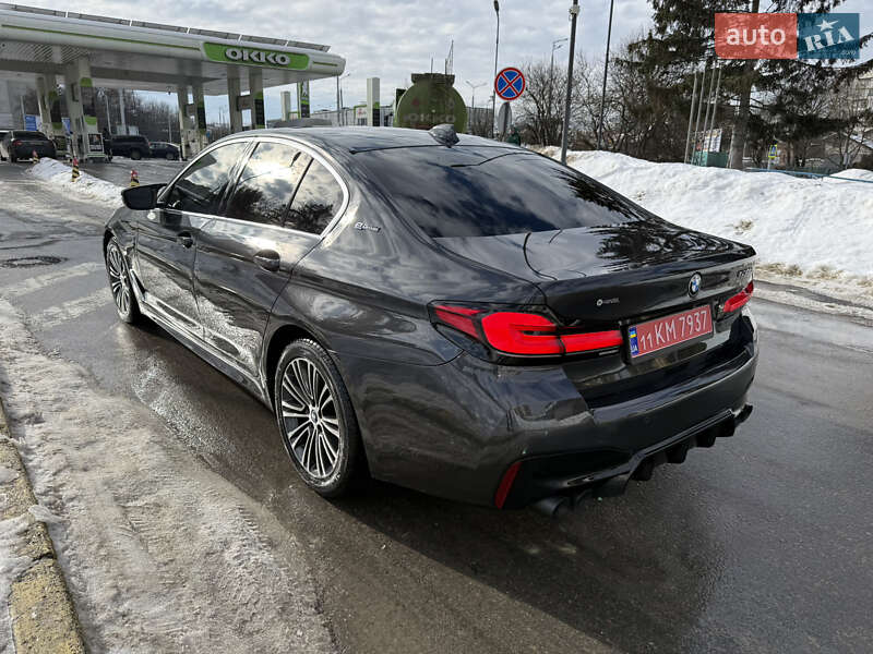 Седан BMW 5 Series 2019 в Львове