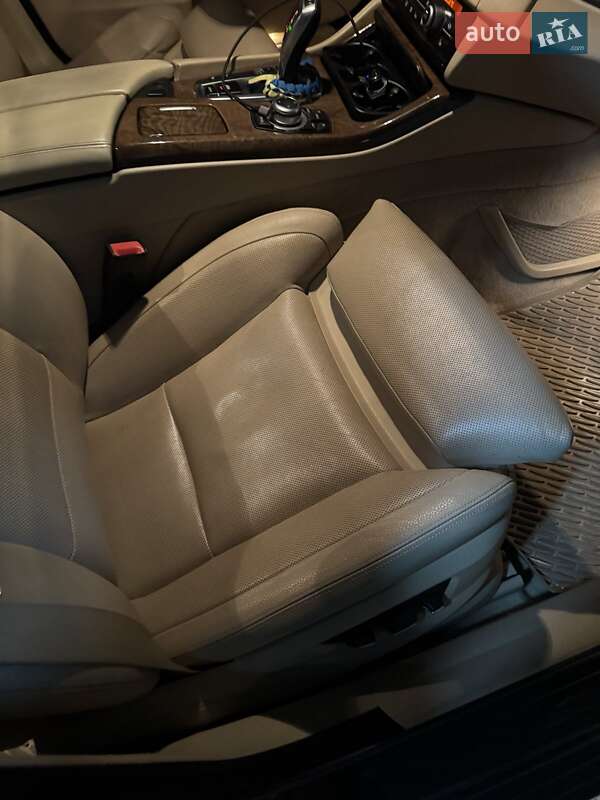 Седан BMW 5 Series 2012 в Кривом Роге