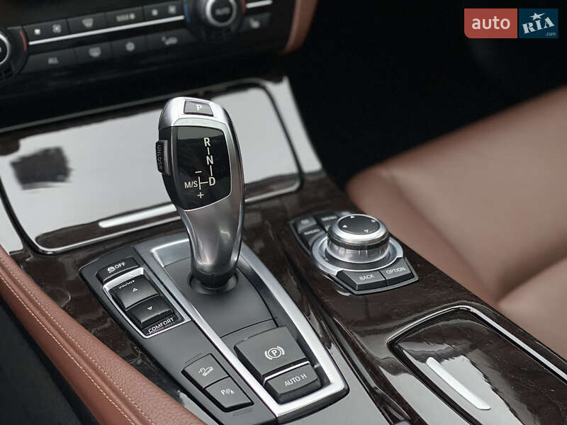 Седан BMW 5 Series 2011 в Стрые