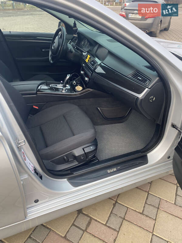 Седан BMW 5 Series 2012 в Гайсине