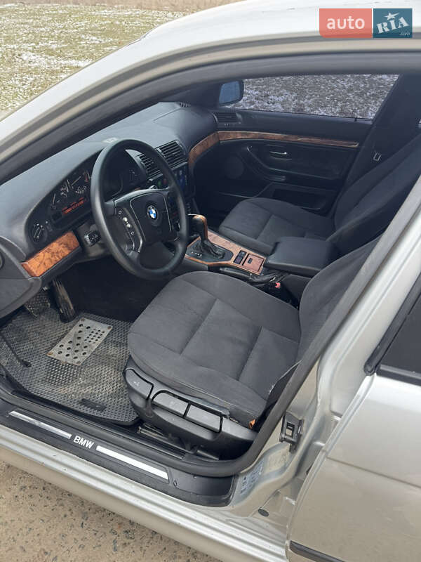 Седан BMW 5 Series 1999 в Снігурівці