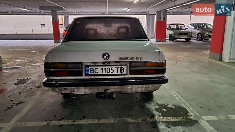 Седан BMW 5 Series 1987 в Львове