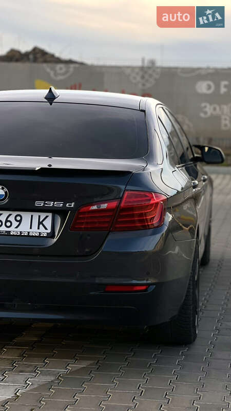 Седан BMW 5 Series 2015 в Ивано-Франковске