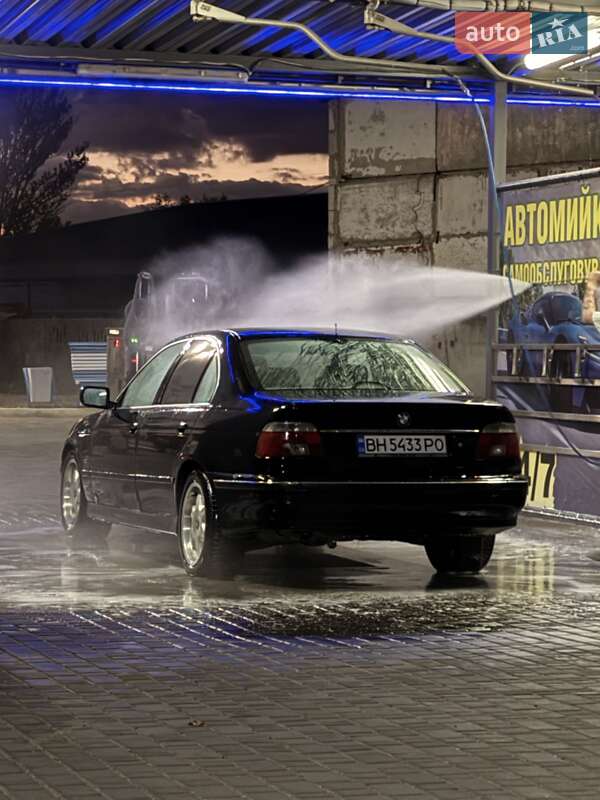Седан BMW 5 Series 1999 в Белгороде-Днестровском