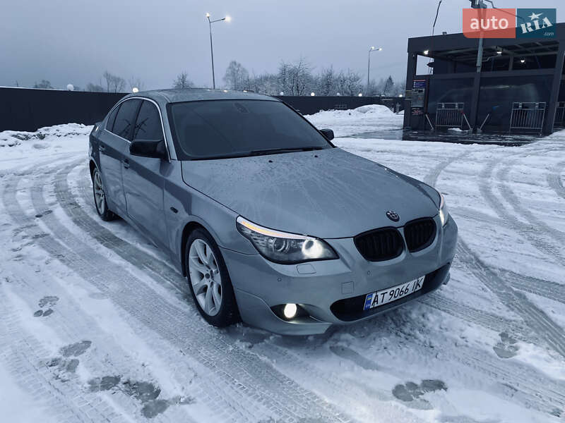 Седан BMW 5 Series 2004 в Долине
