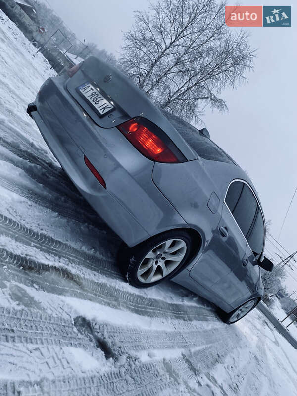 Седан BMW 5 Series 2004 в Долине