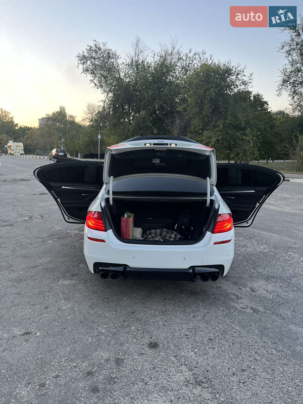 Седан BMW 5 Series 2012 в Запорожье