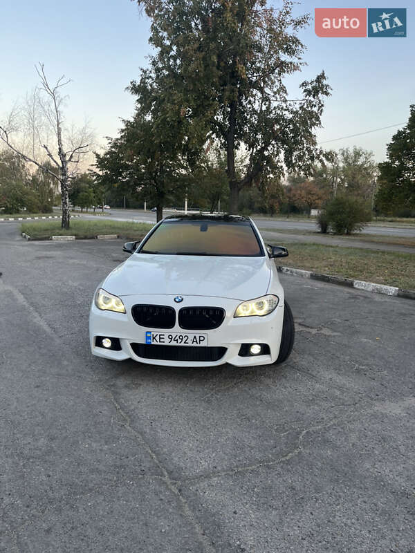 Седан BMW 5 Series 2012 в Запорожье