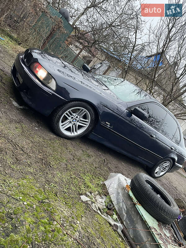Седан BMW 5 Series 2000 в Харькове
