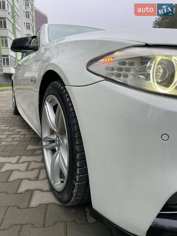 Седан BMW 5 Series 2011 в Львове