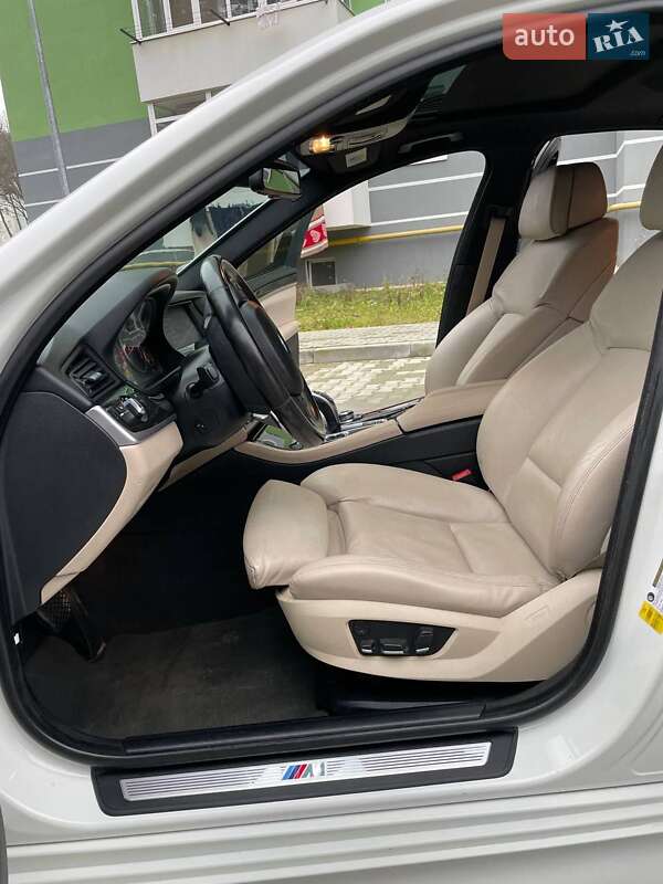 Седан BMW 5 Series 2011 в Львове