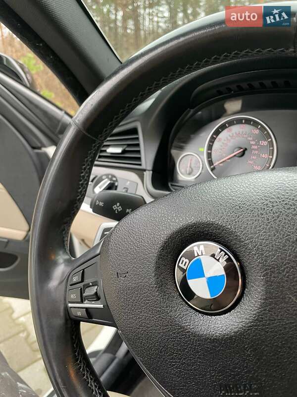 Седан BMW 5 Series 2011 в Львове