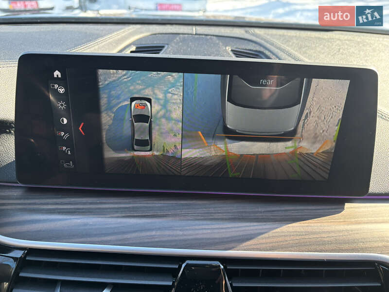 Седан BMW 5 Series 2017 в Барышевке