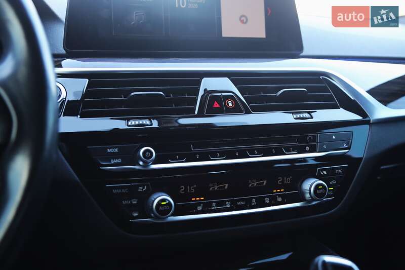 Седан BMW 5 Series 2018 в Киеве