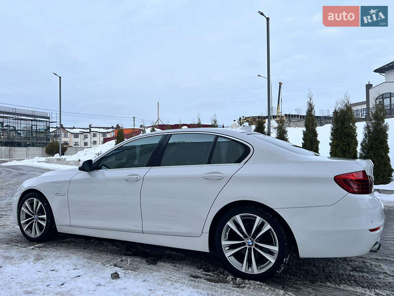 Седан BMW 5 Series 2015 в Ровно