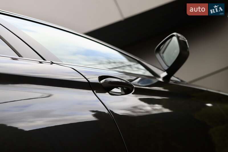 Седан BMW 5 Series 2020 в Дрогобыче