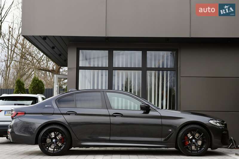 Седан BMW 5 Series 2020 в Дрогобыче