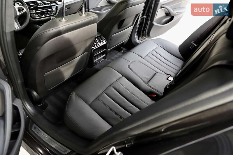 Седан BMW 5 Series 2020 в Дрогобыче