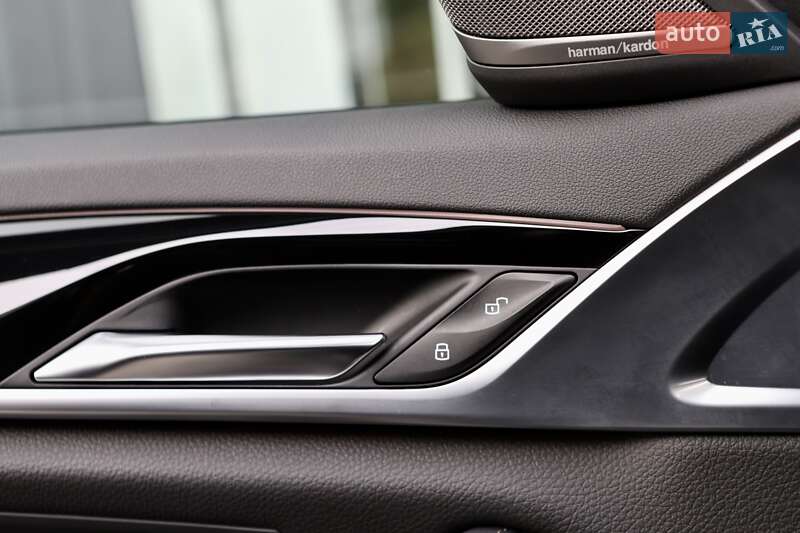 Седан BMW 5 Series 2020 в Дрогобыче