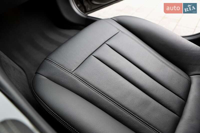 Седан BMW 5 Series 2020 в Дрогобыче