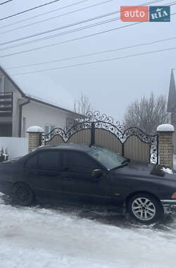 Седан BMW 5 Series 1999 в Черновцах