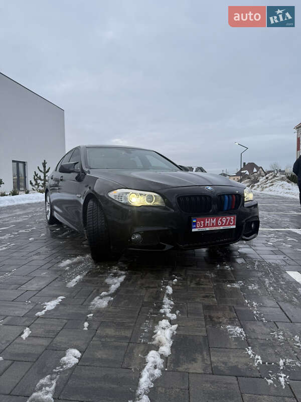Седан BMW 5 Series 2012 в Луцке