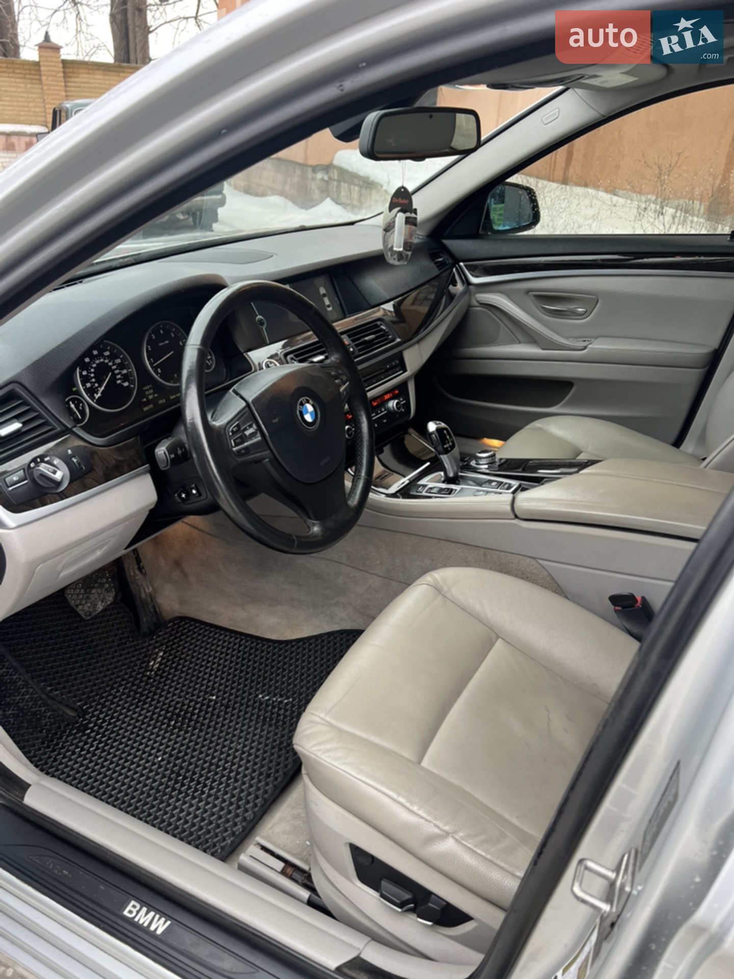 2011 BMW 5er - мініатюра 31