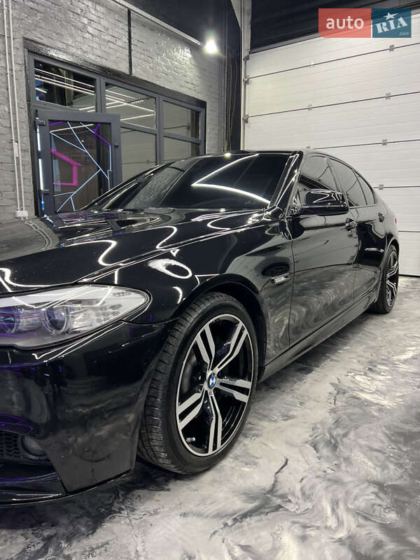 Седан BMW 5 Series 2012 в Киеве фото Седан BMW 5 Series 2012 в Киеве