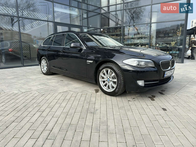 BMW 5 Series 2011 BMW 5 Series 2011