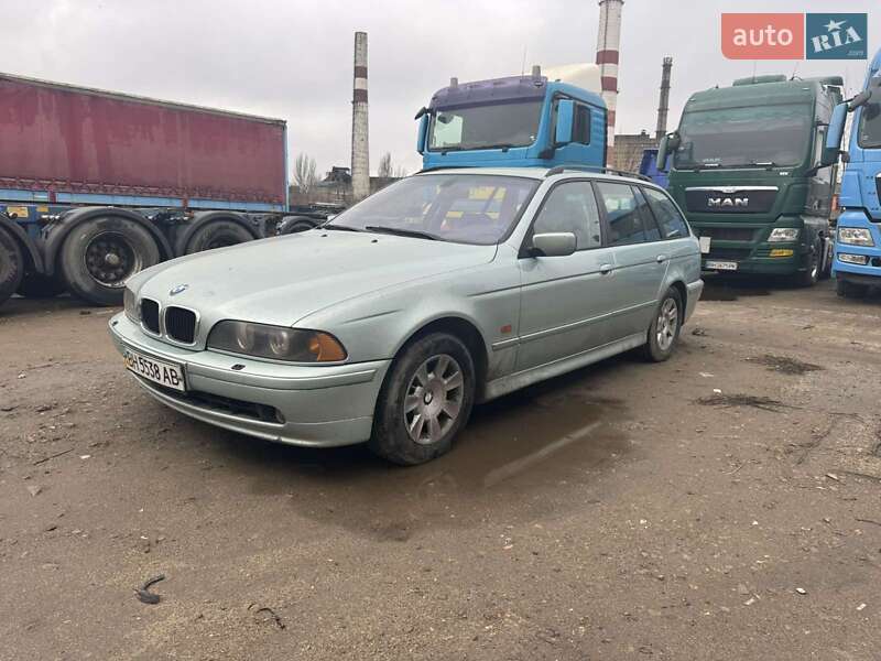 BMW 5 Series 2002 BMW 5 Series 2002