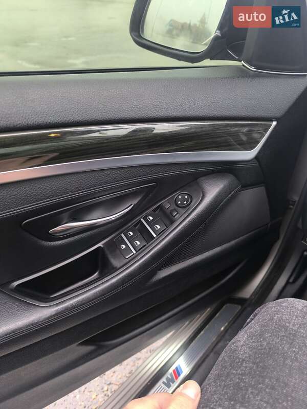 Седан BMW 5 Series 2011 в Полтаве