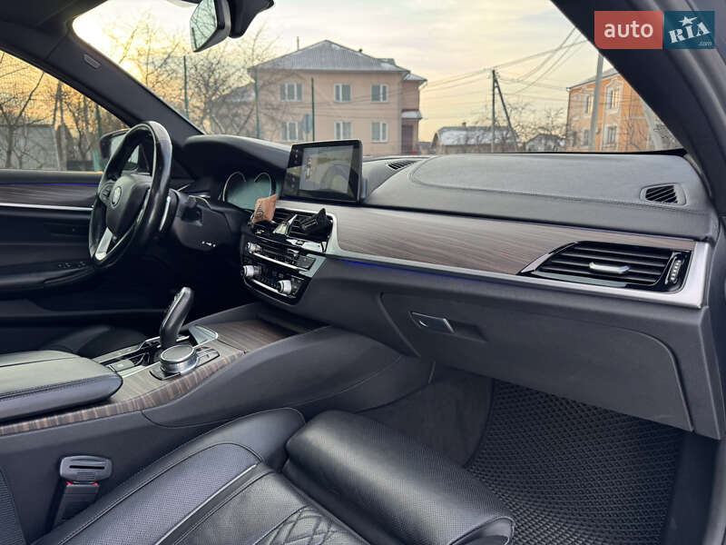 Седан BMW 5 Series 2017 в Ивано-Франковске фото 70 Седан BMW 5 Series 2017 в Ивано-Франковске