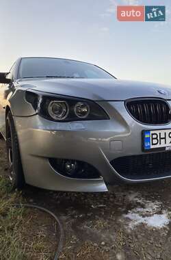 Седан BMW 5 Series 2004 в Великой Михайловке