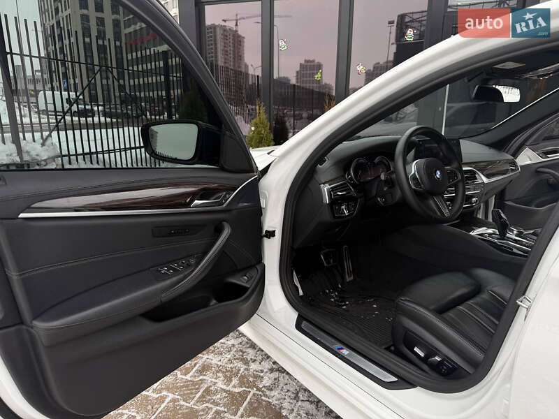 Седан BMW 5 Series 2017 в Киеве фото 17 Седан BMW 5 Series 2017 в Киеве