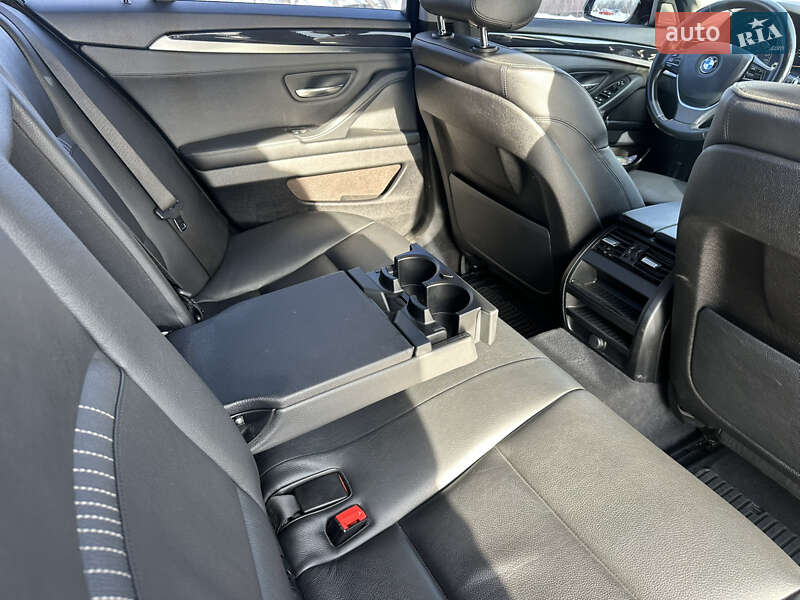 Седан BMW 5 Series 2015 в Харькове