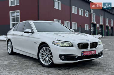 Седан BMW 5 Series 2015 в Дубні