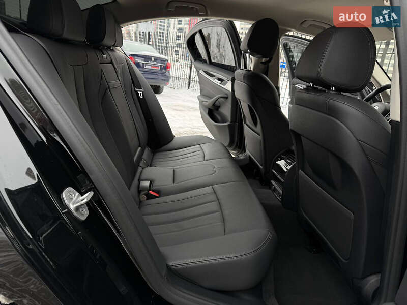 Седан BMW 5 Series 2020 в Киеве