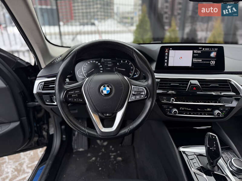Седан BMW 5 Series 2020 в Киеве