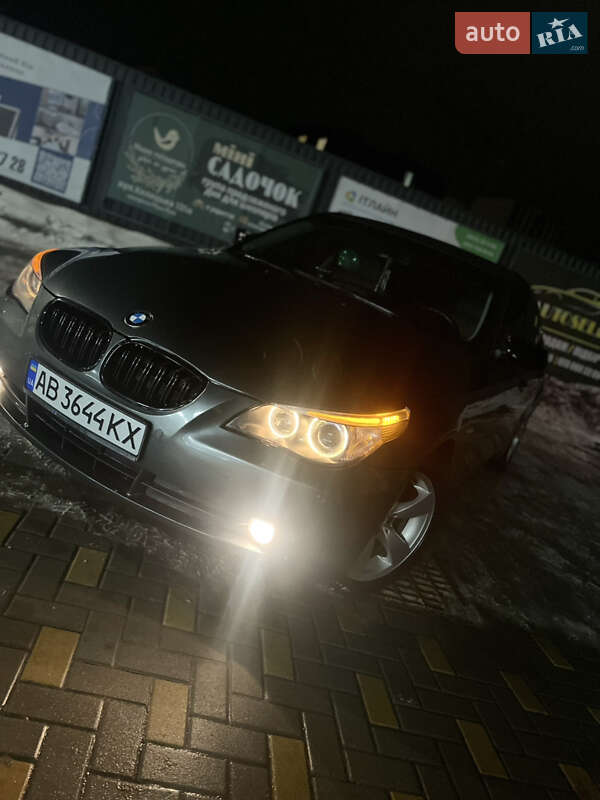Седан BMW 5 Series 2003 в Виннице