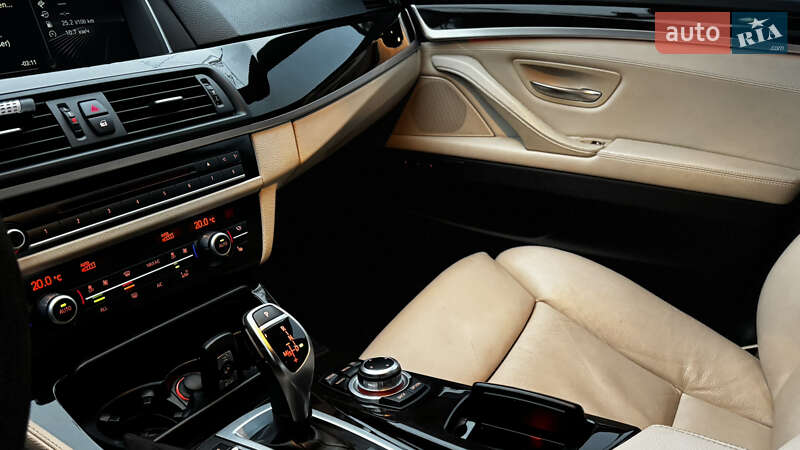 Седан BMW 5 Series 2013 в Львове