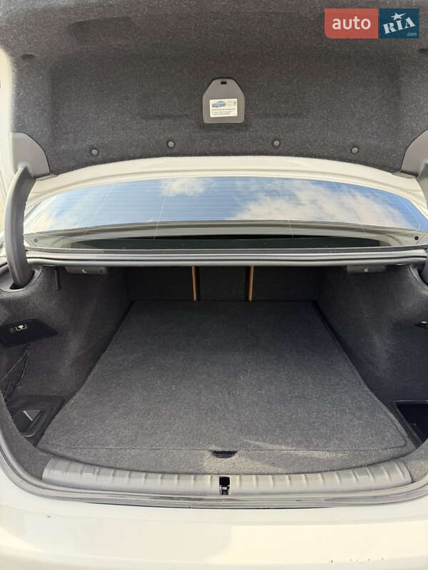 Седан BMW 5 Series 2017 в Луцьку